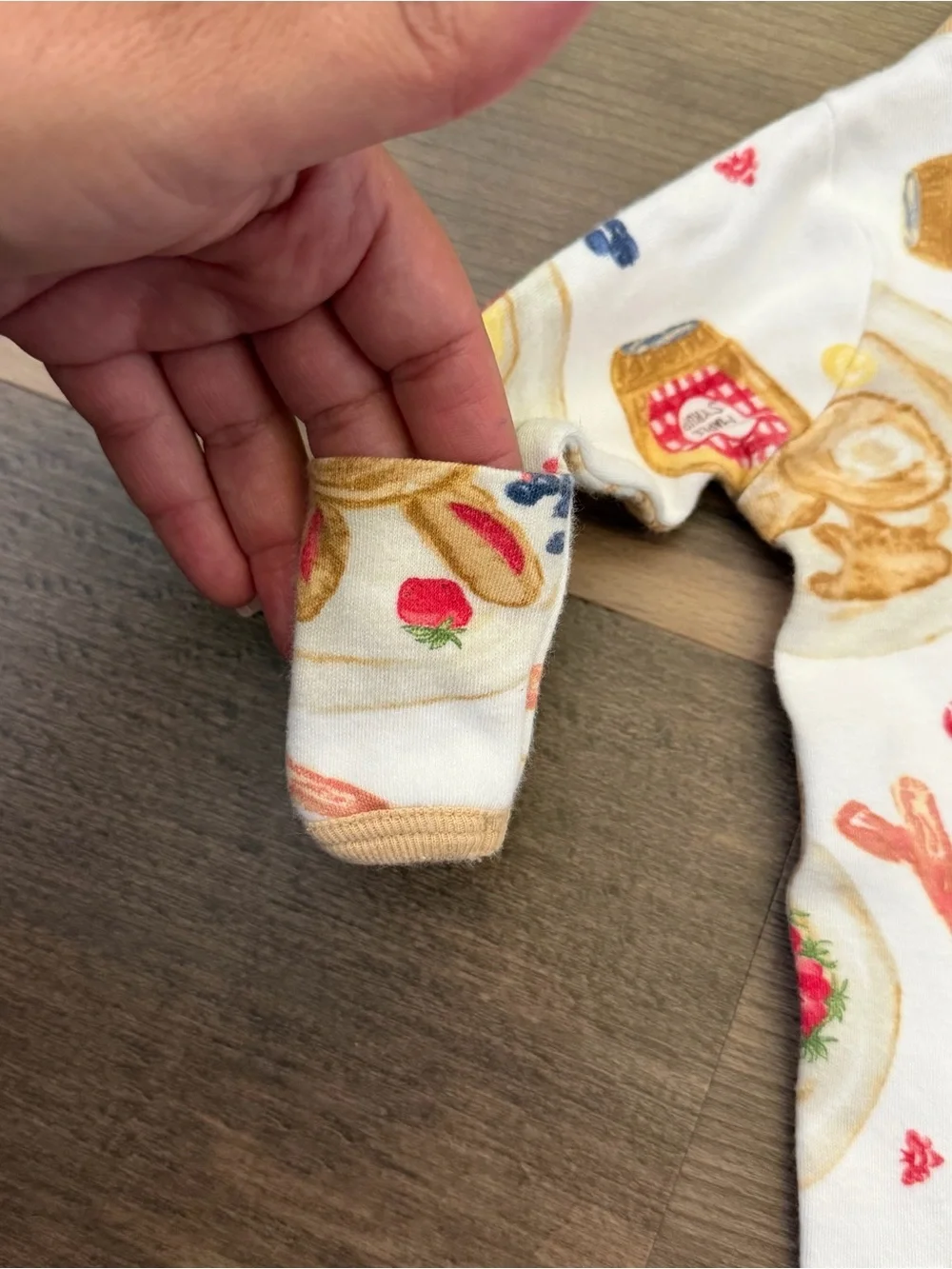 Burt's Bee Baby Pancake Breakfast Zip Front Footie PJs Size Newborn